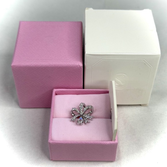 NEW Swarovski Hyperbola Cocktail Bow Ring Size 55 White, Rhodium Plated. - Picture 1 of 16